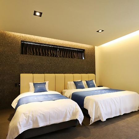 Chuncheon Hotel Bentley Exterior photo