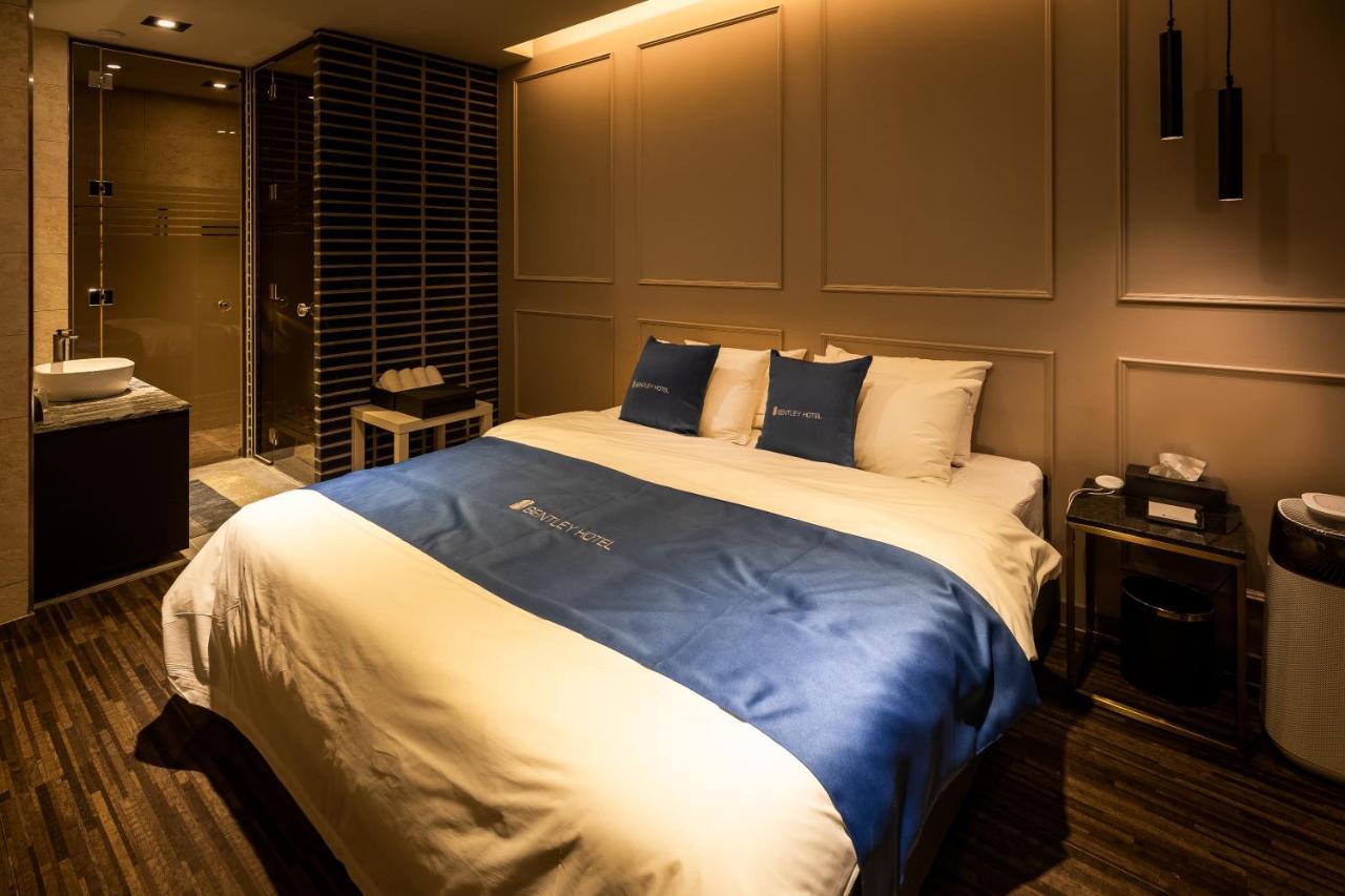 Chuncheon Hotel Bentley Exterior photo