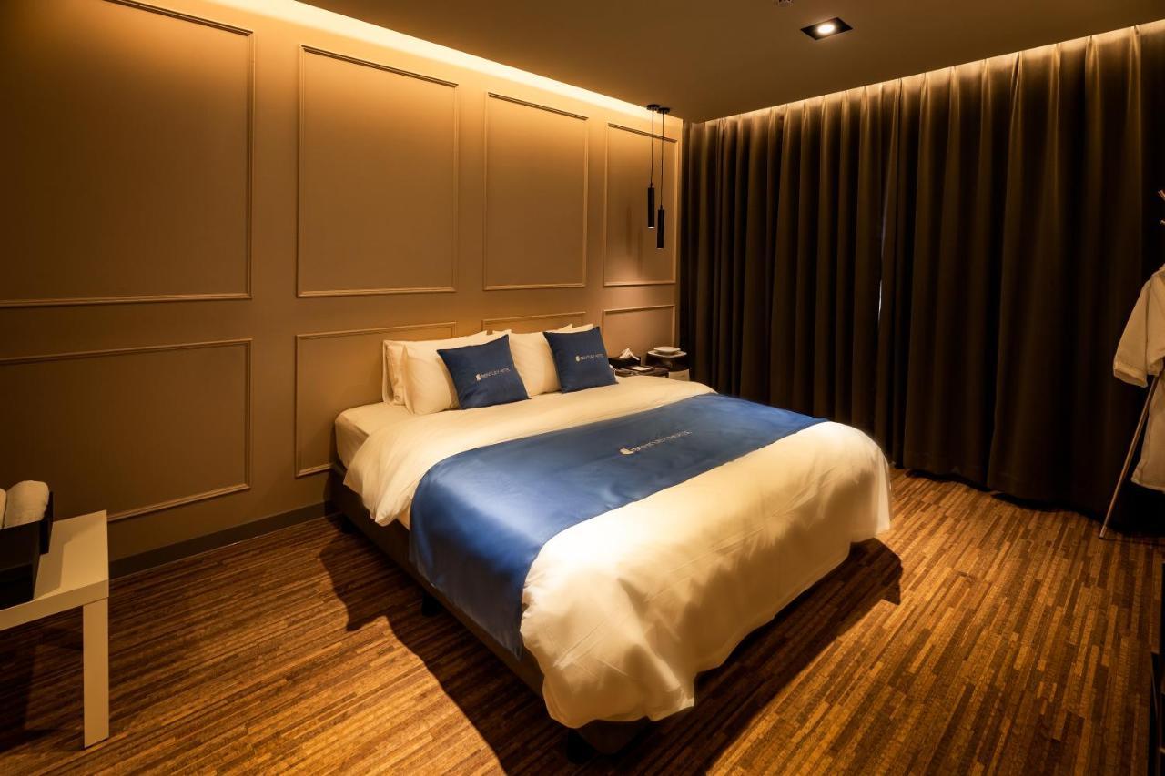 Chuncheon Hotel Bentley Exterior photo