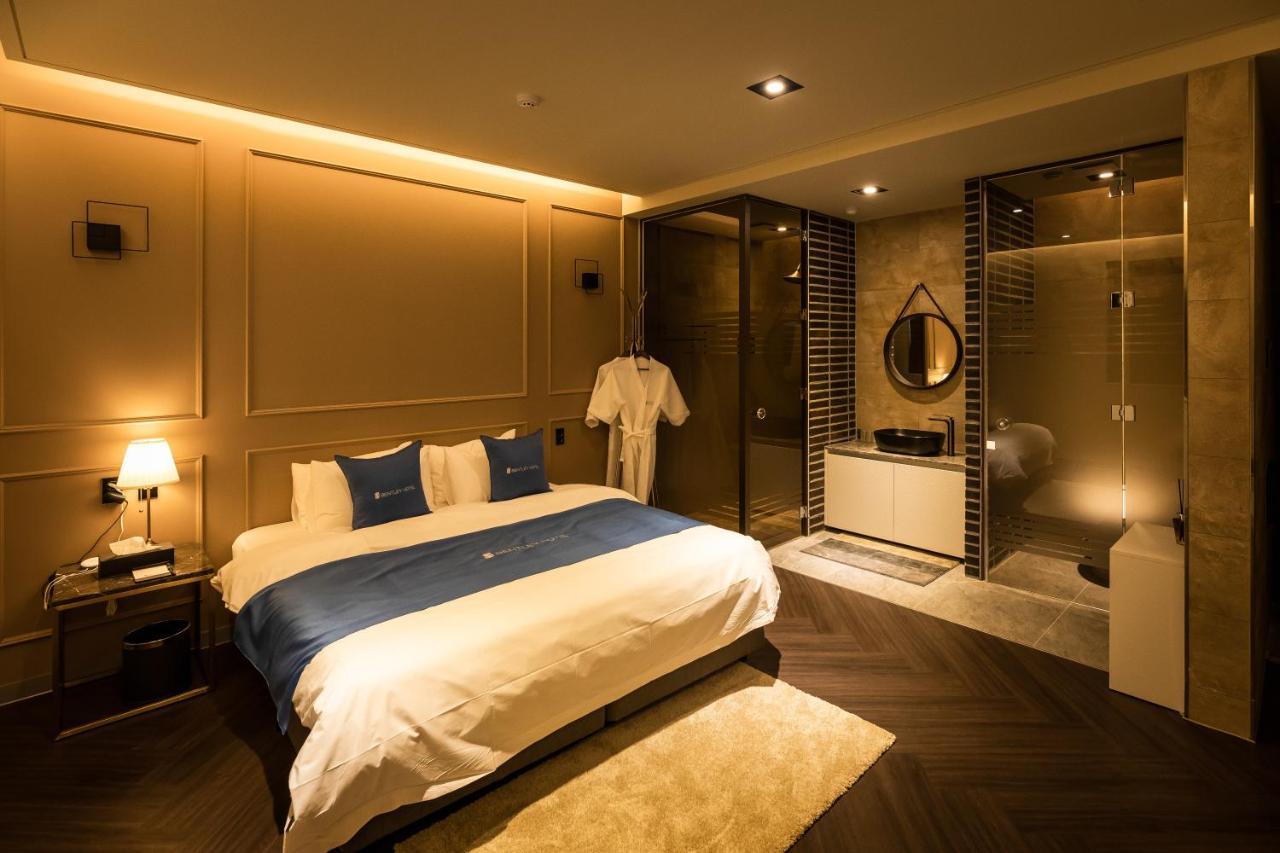 Chuncheon Hotel Bentley Exterior photo