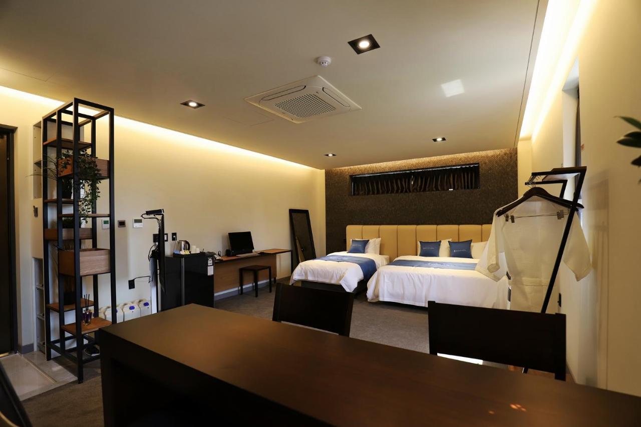 Chuncheon Hotel Bentley Exterior photo